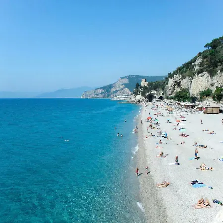 Holiday home Locazione Turistica Tra Mare E Monti Calice Ligure